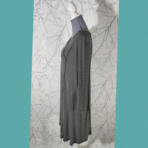 Soft Surroundings Black Striped Round Neck Flowy Midi Dress - Picture 2 of 4